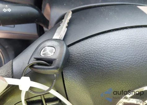 2011 Mazda Mazda3 I Sport z USA, uszkodzony, nr VIN JM1BL1UG9B1420799